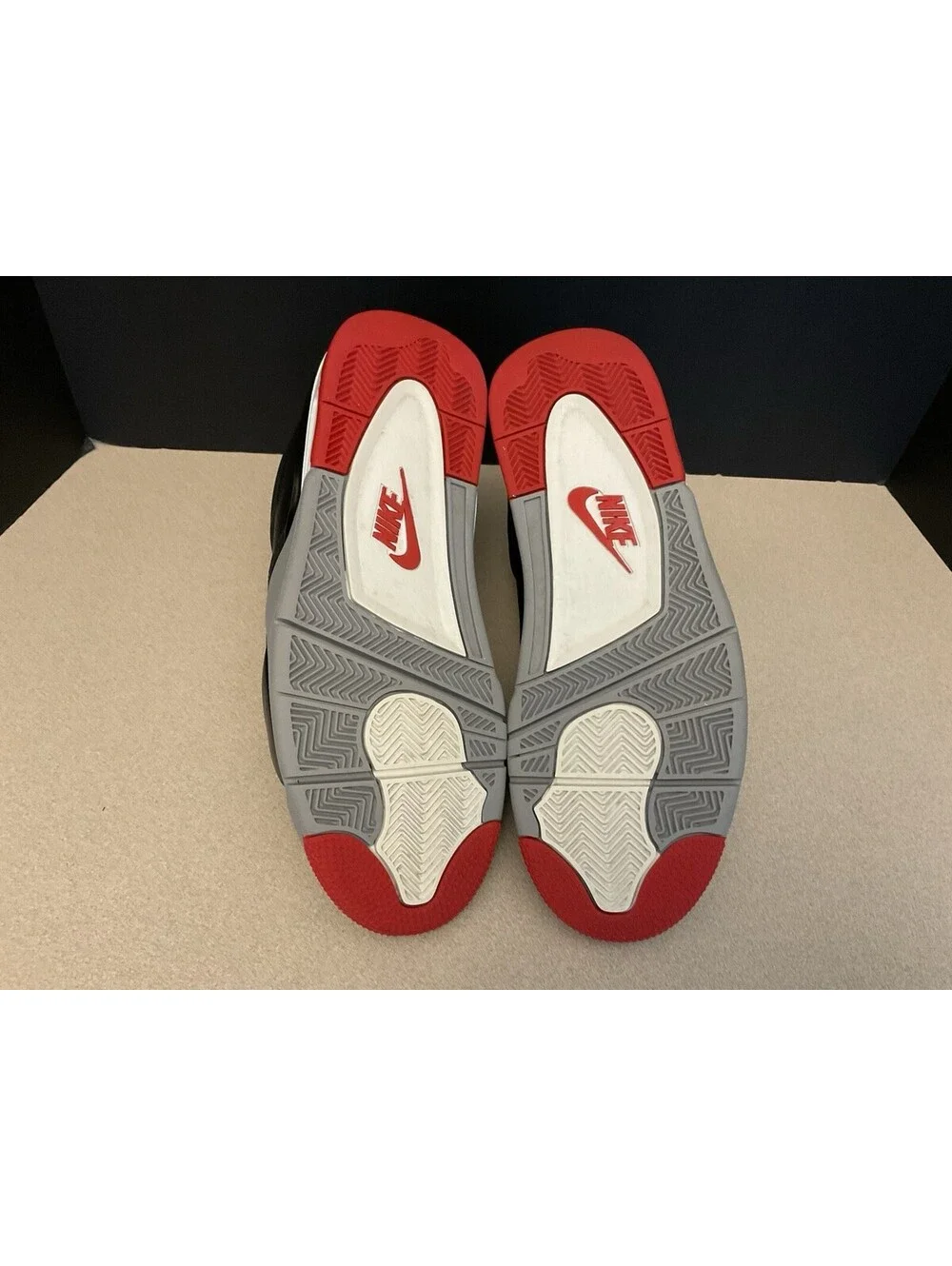 Mens Nike Air Jordan 4 Retro Bred Reimagined Athletic Shoes. Size 10.5. Awesome!